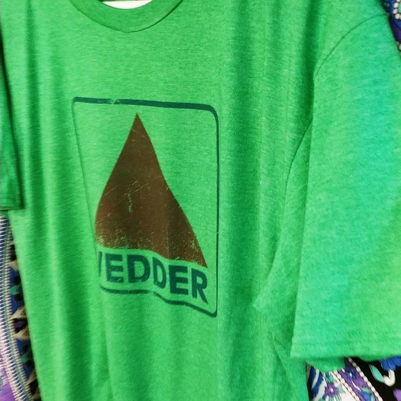 Pearl Jam Vedder Boston Fenway T-shirt NWT - Picture 2 of 3